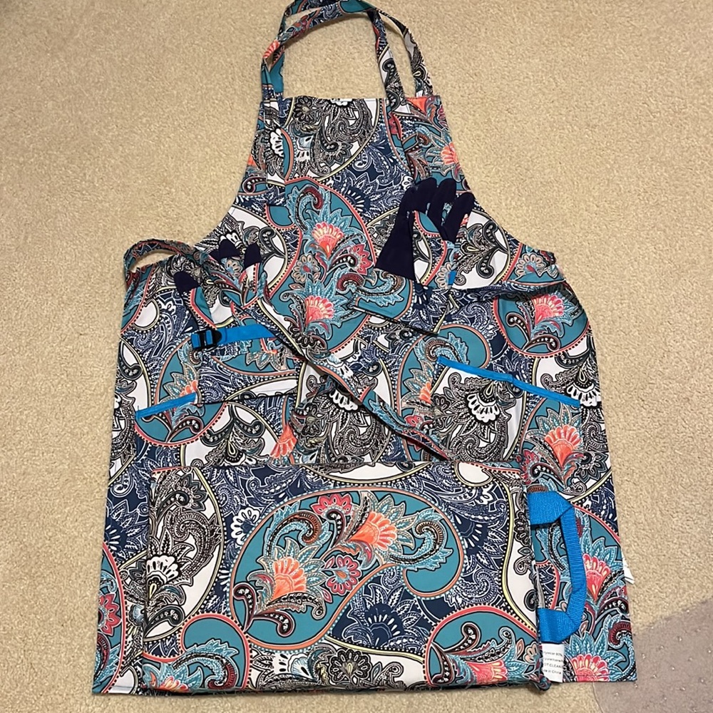 Gardening apron/gloves/kneeling pad. Bright colors, waterproof materials.